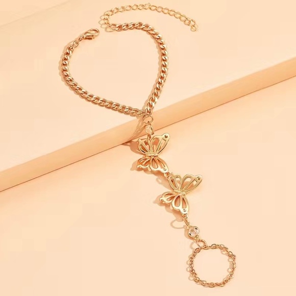 Hand Chain Bracelet - Picture 2 of 4